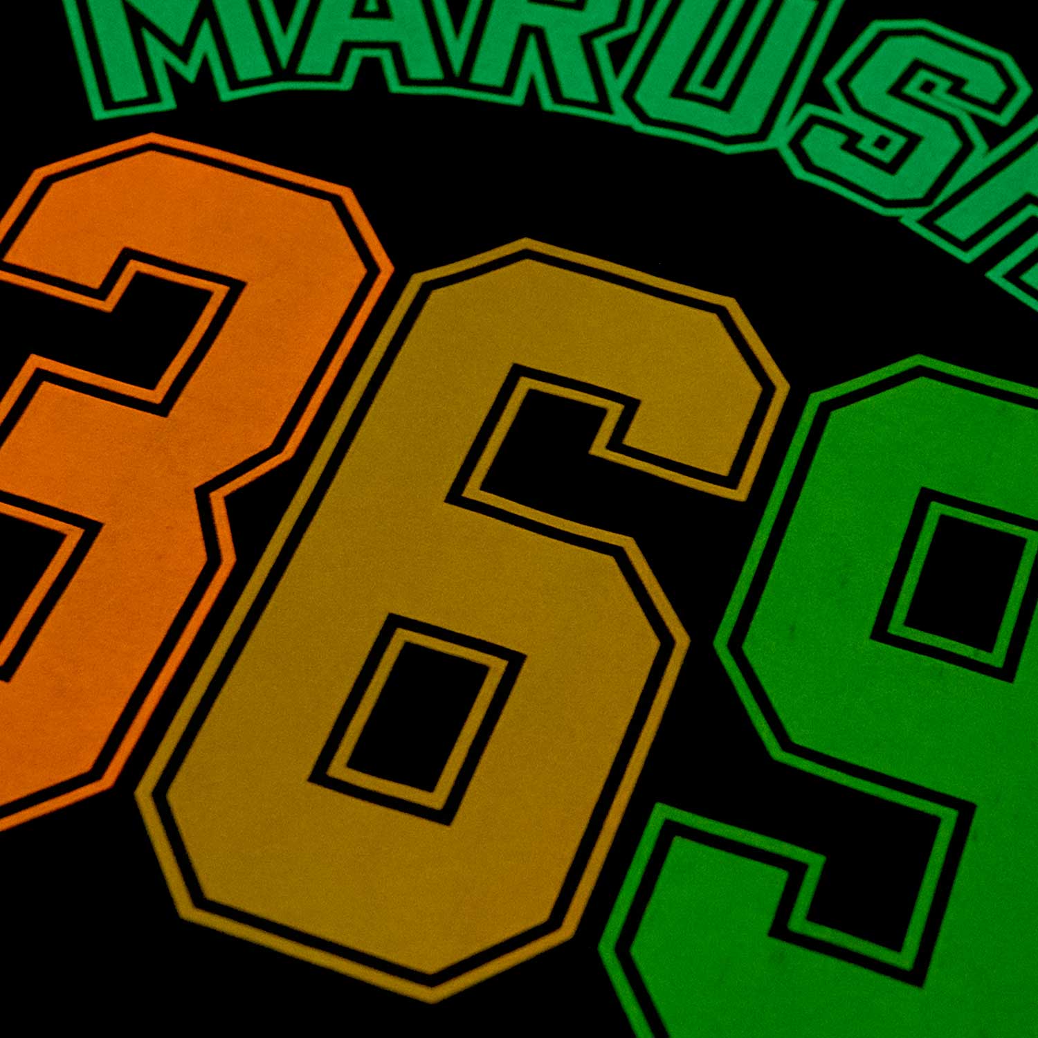 カラー蓄光プリント】カラフルな表現ができる蓄光プリント | プリント